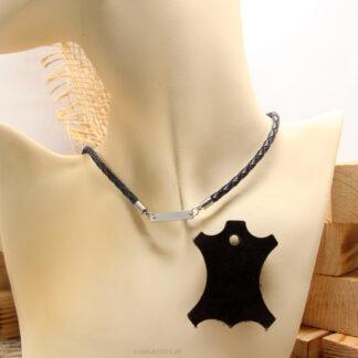 Шнурок кожаный на шею с пластиной - Cosplaycity.ru - NeckLock603-7\platesteel